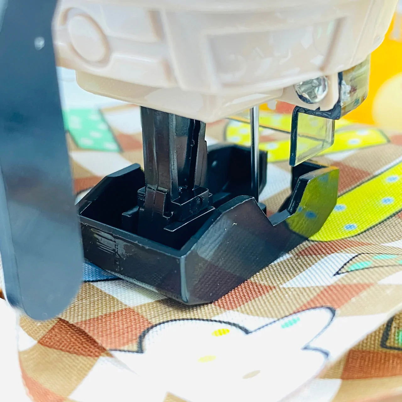 Mini Electric Sewing Machine And Iron Play House Toy [PD][1Pc] - Kaliber