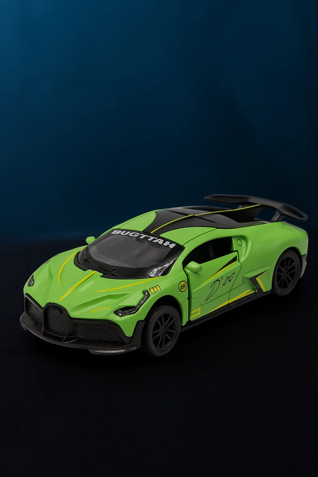 Experience Thrilling Speed with Diecast Bugatti Car with Light & Sound [PD]